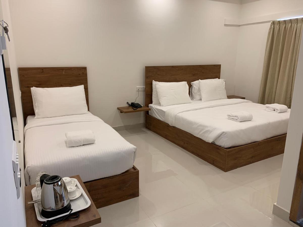 Hotel Airport City Dod Jala 외부 사진