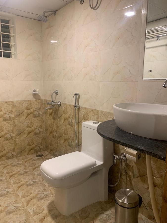 Hotel Airport City Dod Jala 외부 사진