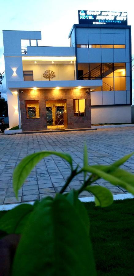 Hotel Airport City Dod Jala 외부 사진